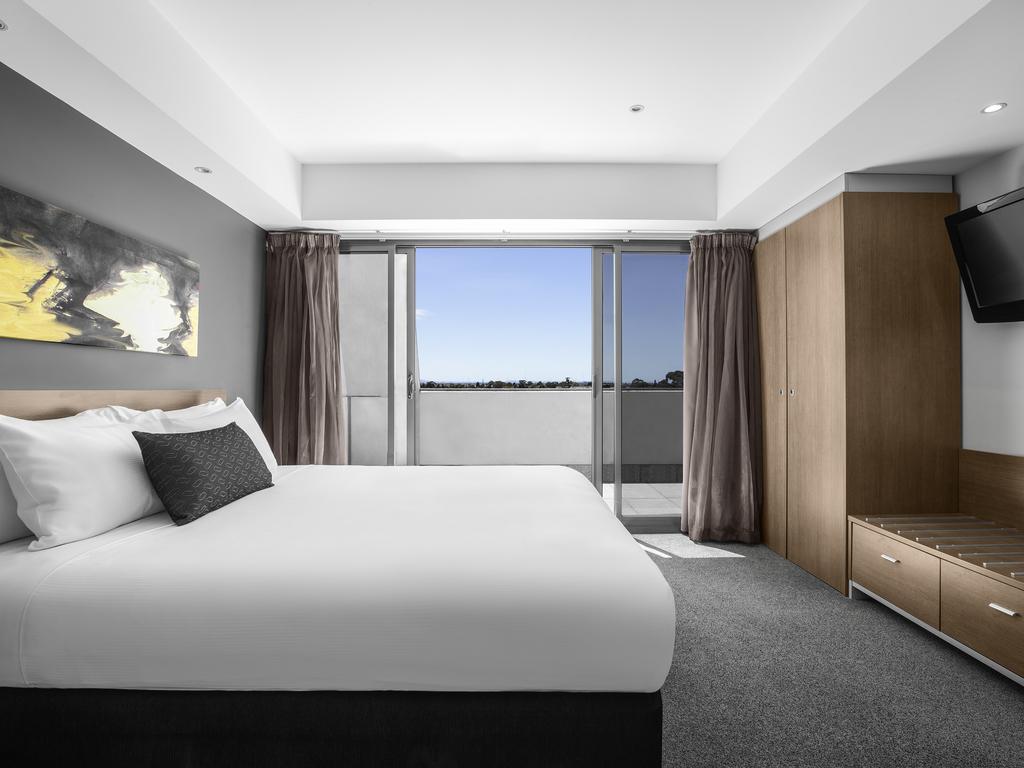 Mantra Melbourne Airport Hotel Exterior photo